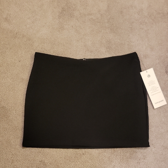 Love Poem Black Mini Skirt W Built In Shorts Sz L - Picture 1 of 8
